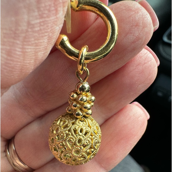 RARE DIOR Gold Victorian Etruscan Filagree  Dangle Drop Earrrings - Picture 14 of 17